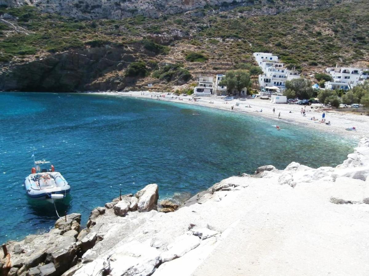Traditional Family House, Ground Floor With Yard Κόρωνος Εξωτερικό φωτογραφία