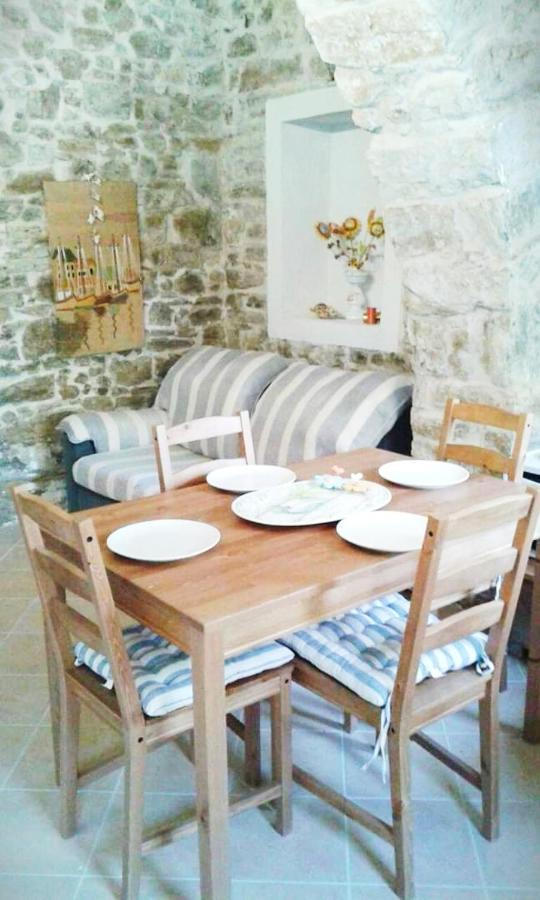 Traditional Family House, Ground Floor With Yard Κόρωνος Εξωτερικό φωτογραφία