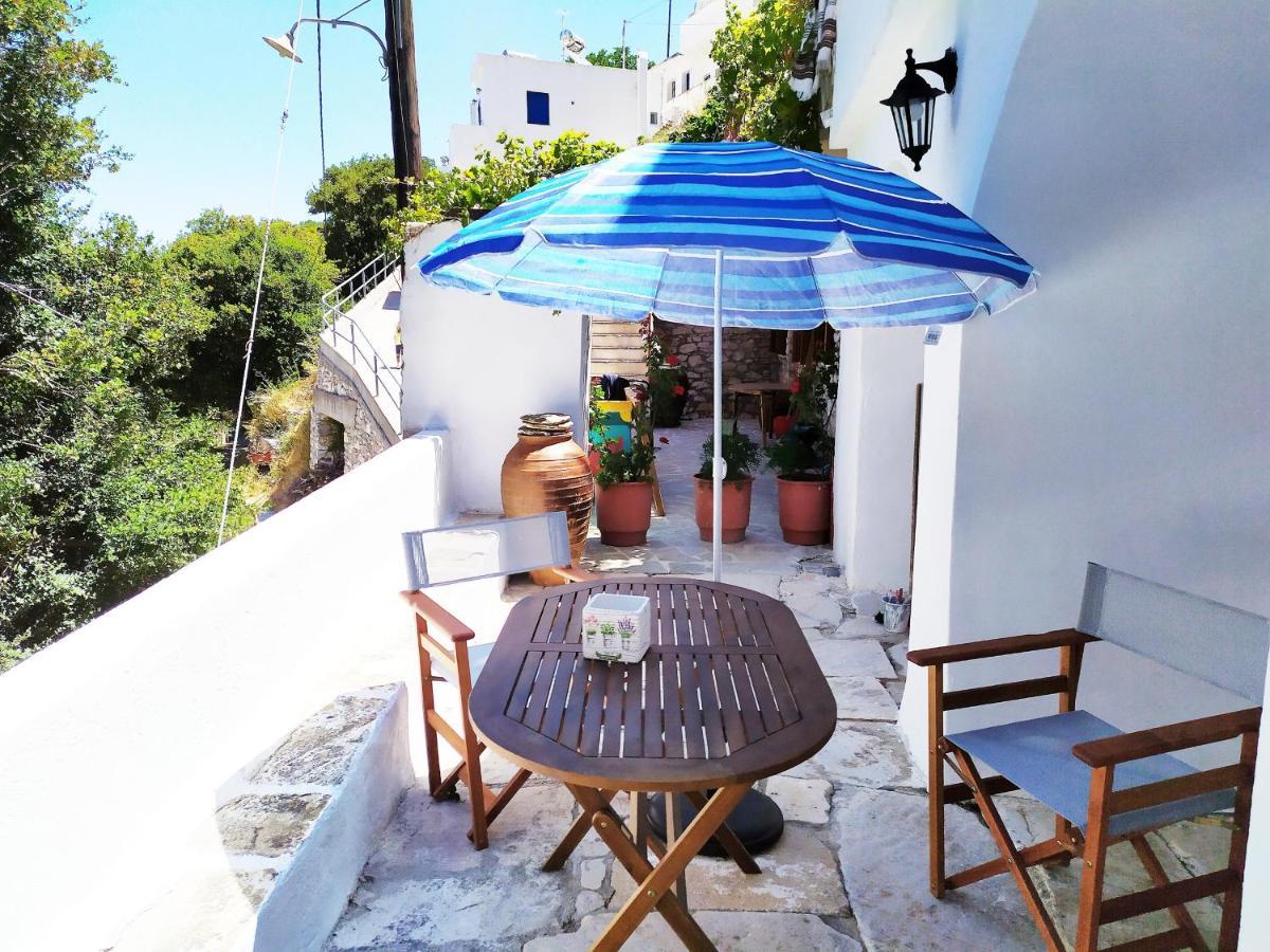 Traditional Family House, Ground Floor With Yard Κόρωνος Εξωτερικό φωτογραφία